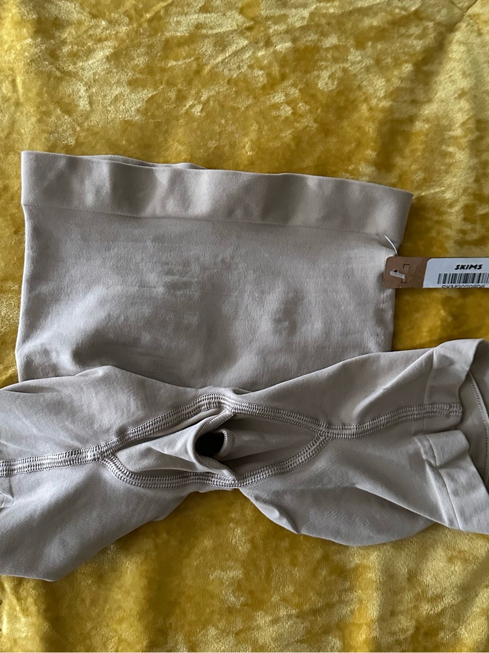 SKIMS Nude High-Waist Mid Thigh Sculpt Shorts NWT✨🍑 - Picture 5 of 6